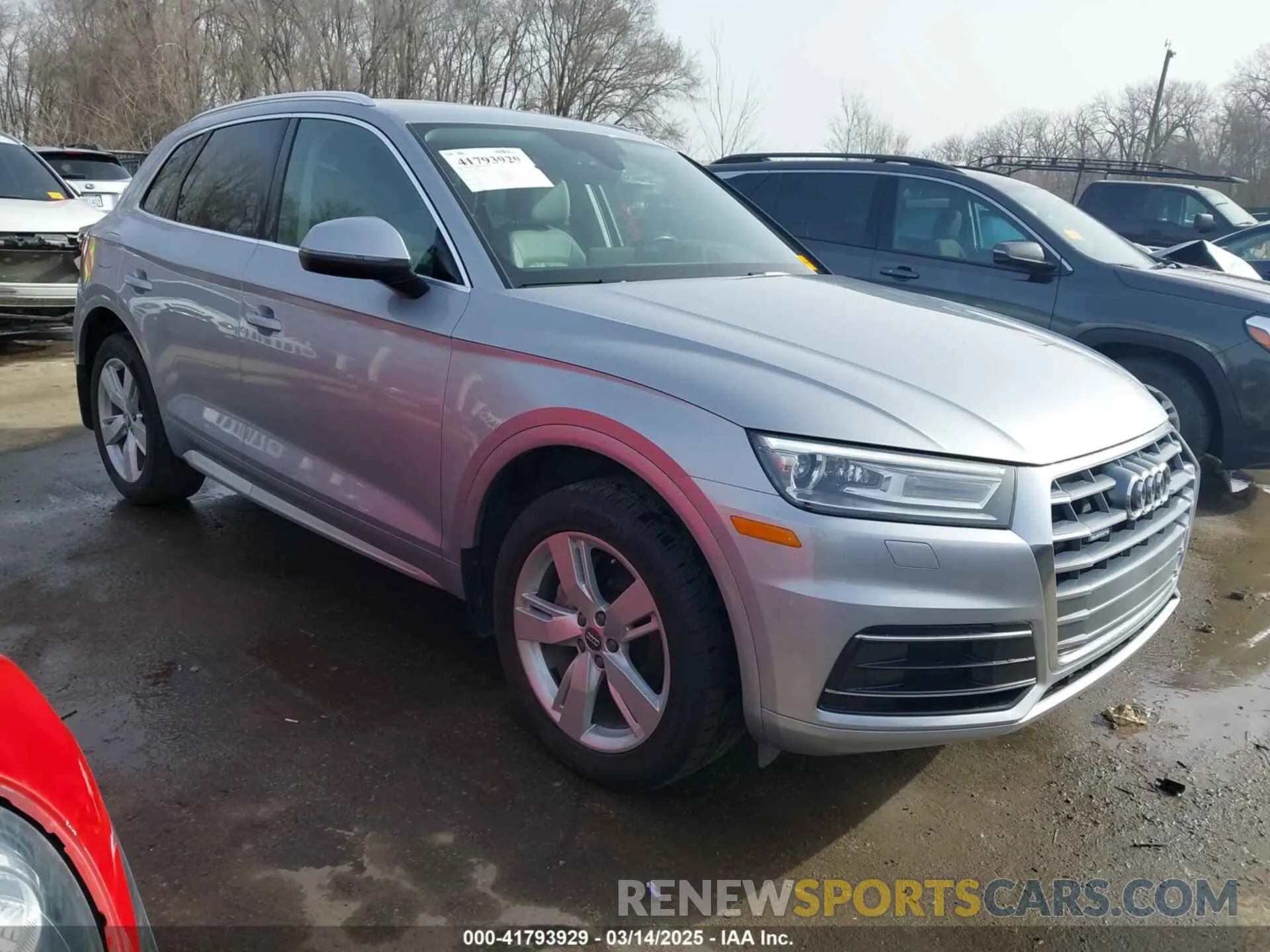 1 Photograph of a damaged car WA1ANAFY4K2076069 AUDI Q5 2019