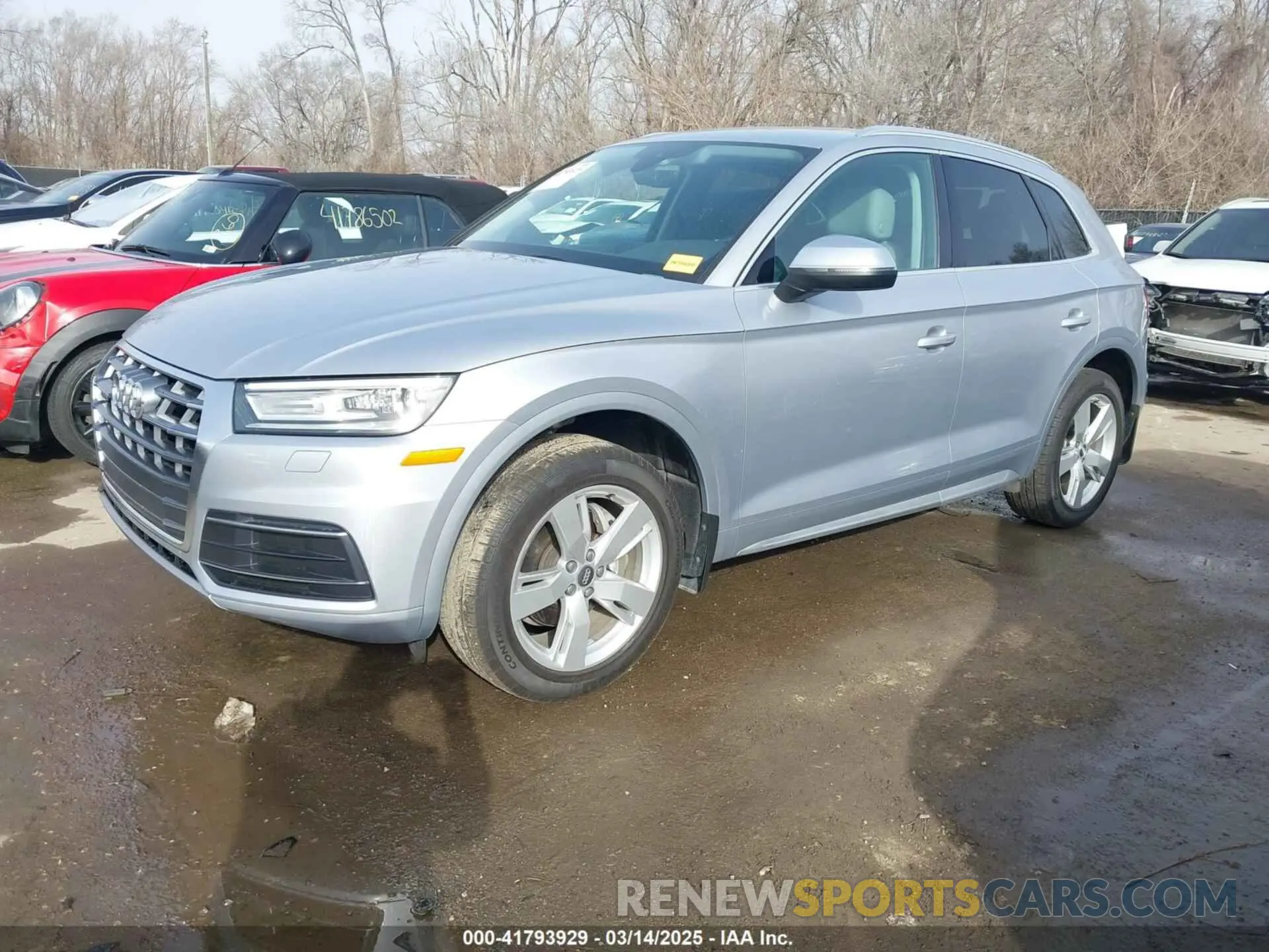 2 Photograph of a damaged car WA1ANAFY4K2076069 AUDI Q5 2019