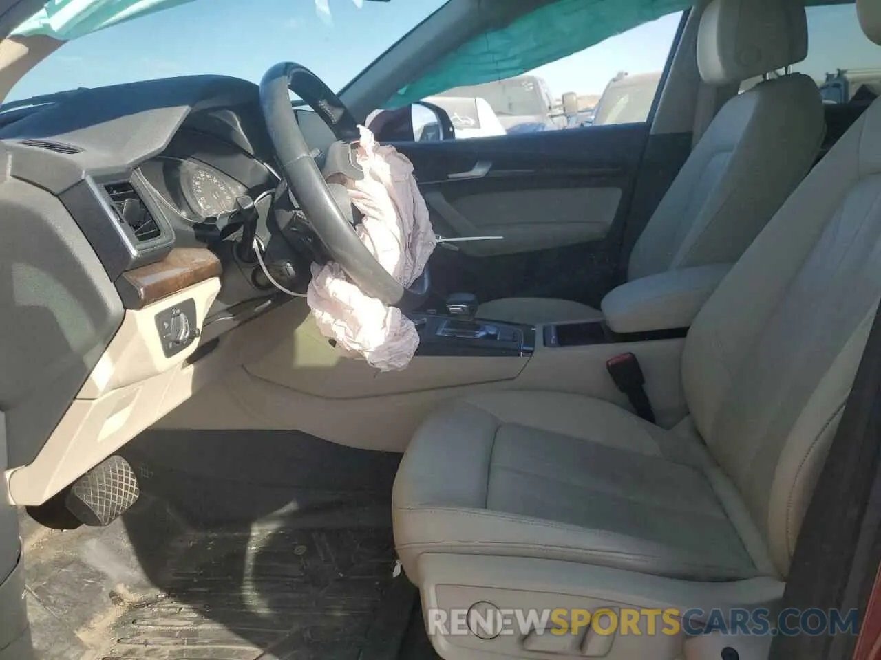 7 Photograph of a damaged car WA1ANAFY4K2130423 AUDI Q5 2019