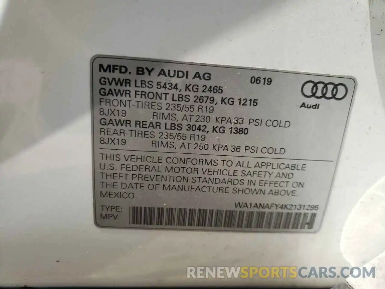 10 Photograph of a damaged car WA1ANAFY4K2131295 AUDI Q5 2019