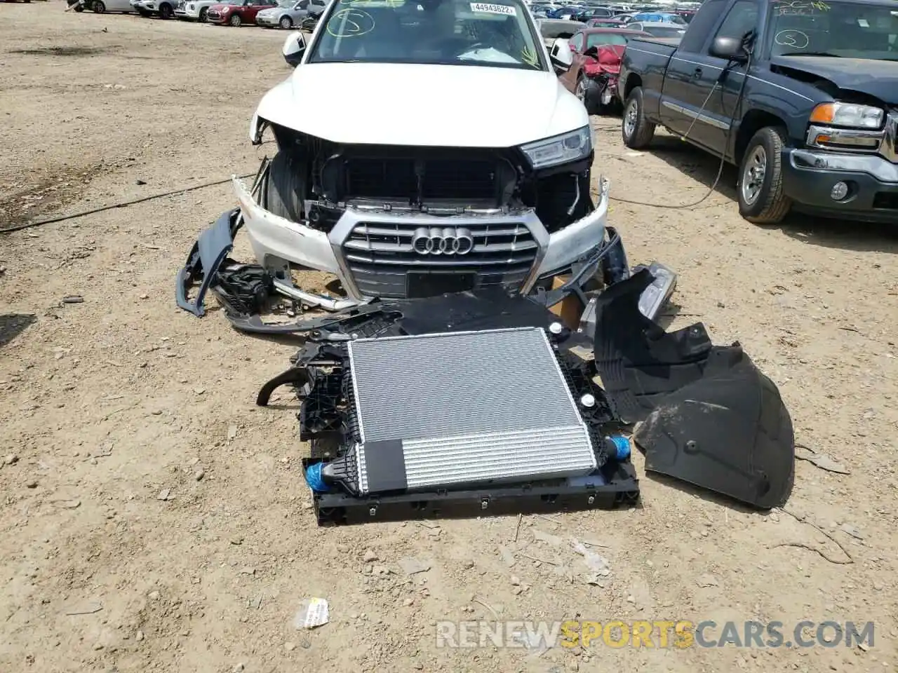 9 Photograph of a damaged car WA1ANAFY4K2131295 AUDI Q5 2019