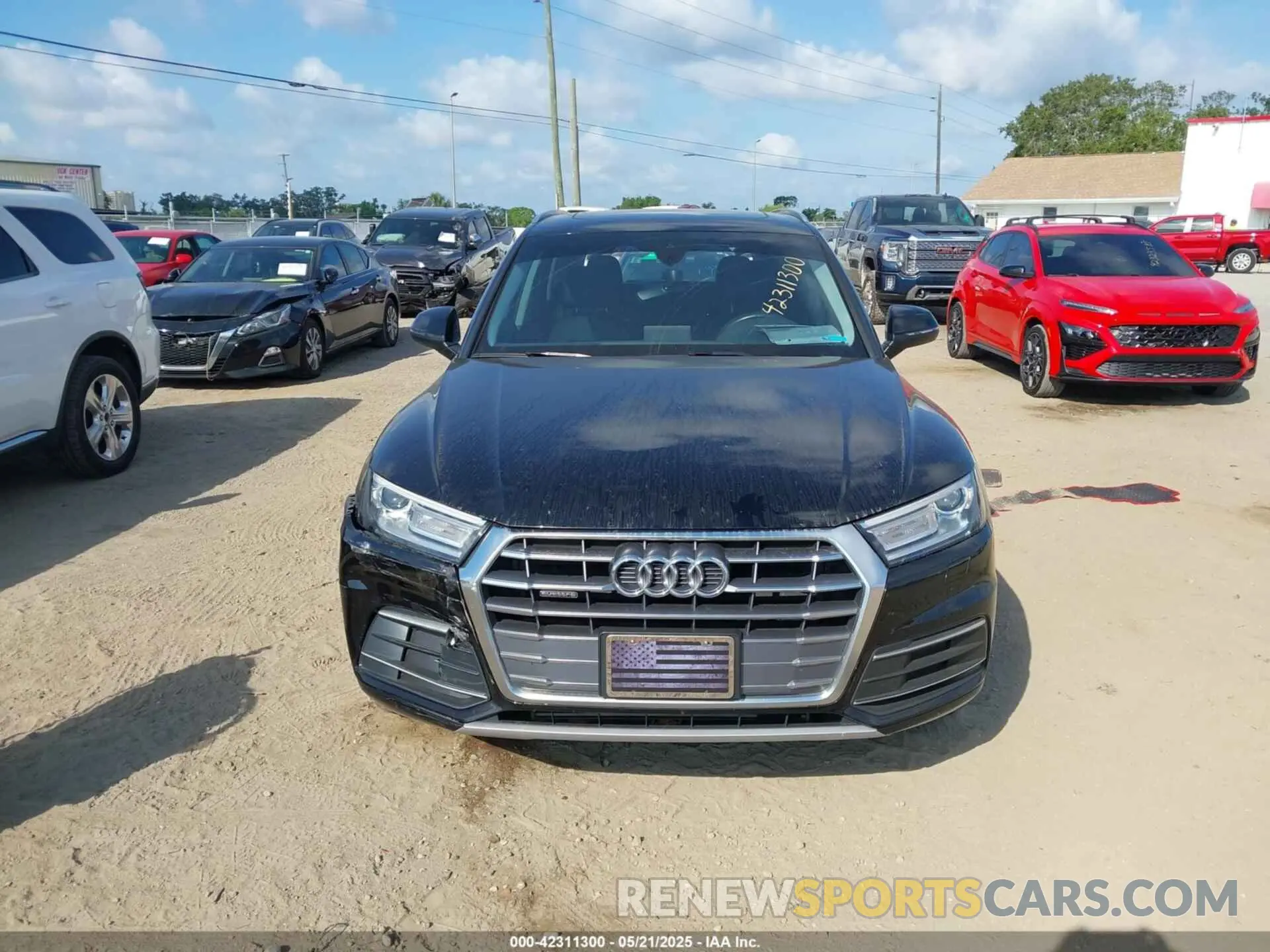 12 Photograph of a damaged car WA1ANAFY4K2139817 AUDI Q5 2019