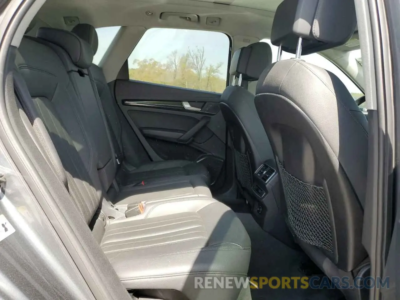 11 Photograph of a damaged car WA1ANAFY5K2127790 AUDI Q5 2019