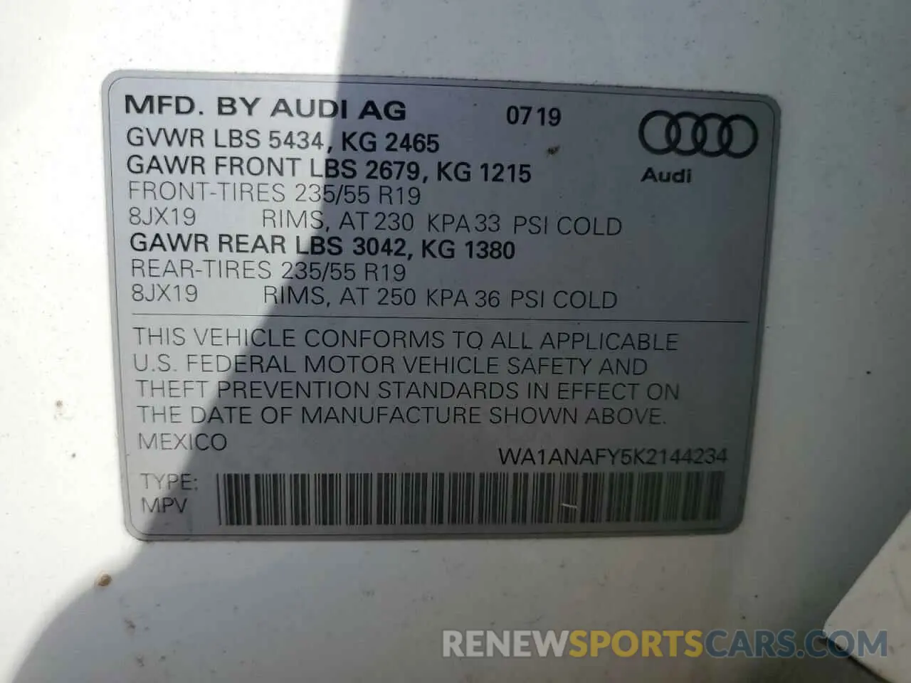13 Photograph of a damaged car WA1ANAFY5K2144234 AUDI Q5 2019
