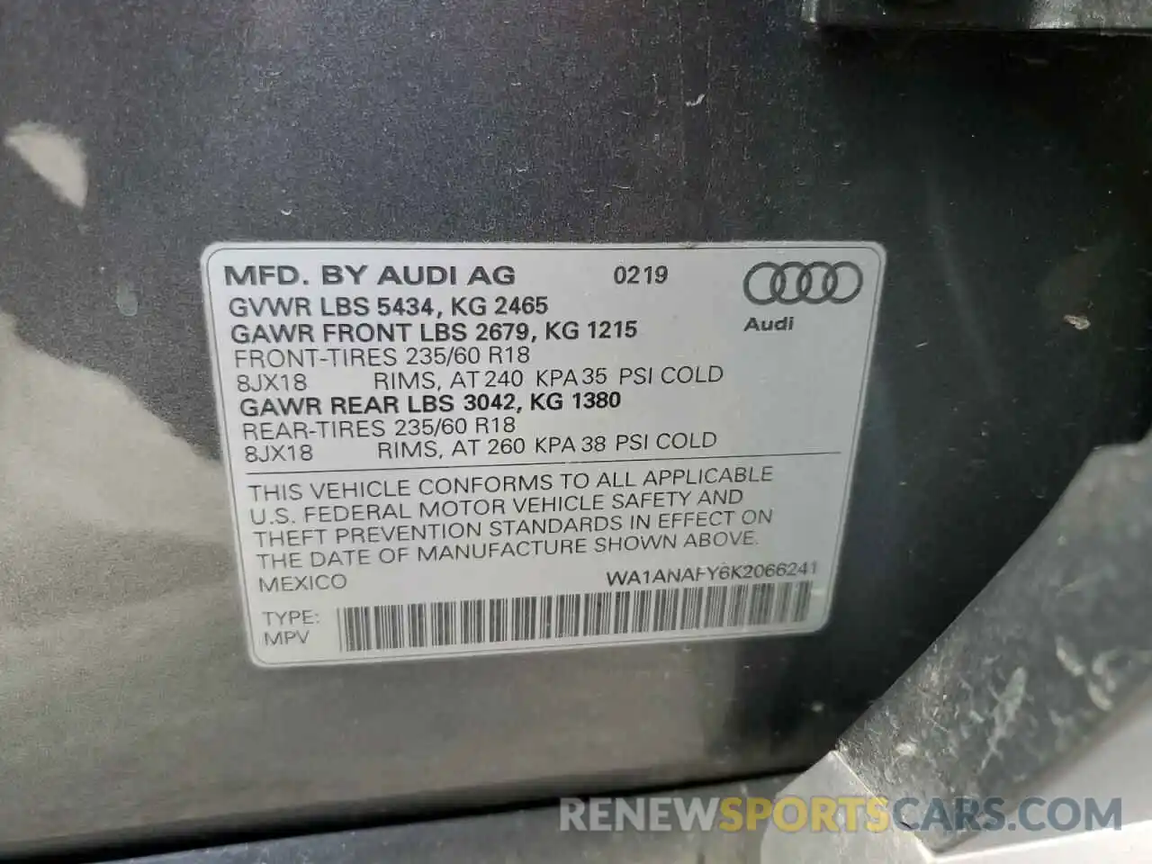 10 Photograph of a damaged car WA1ANAFY6K2066241 AUDI Q5 2019