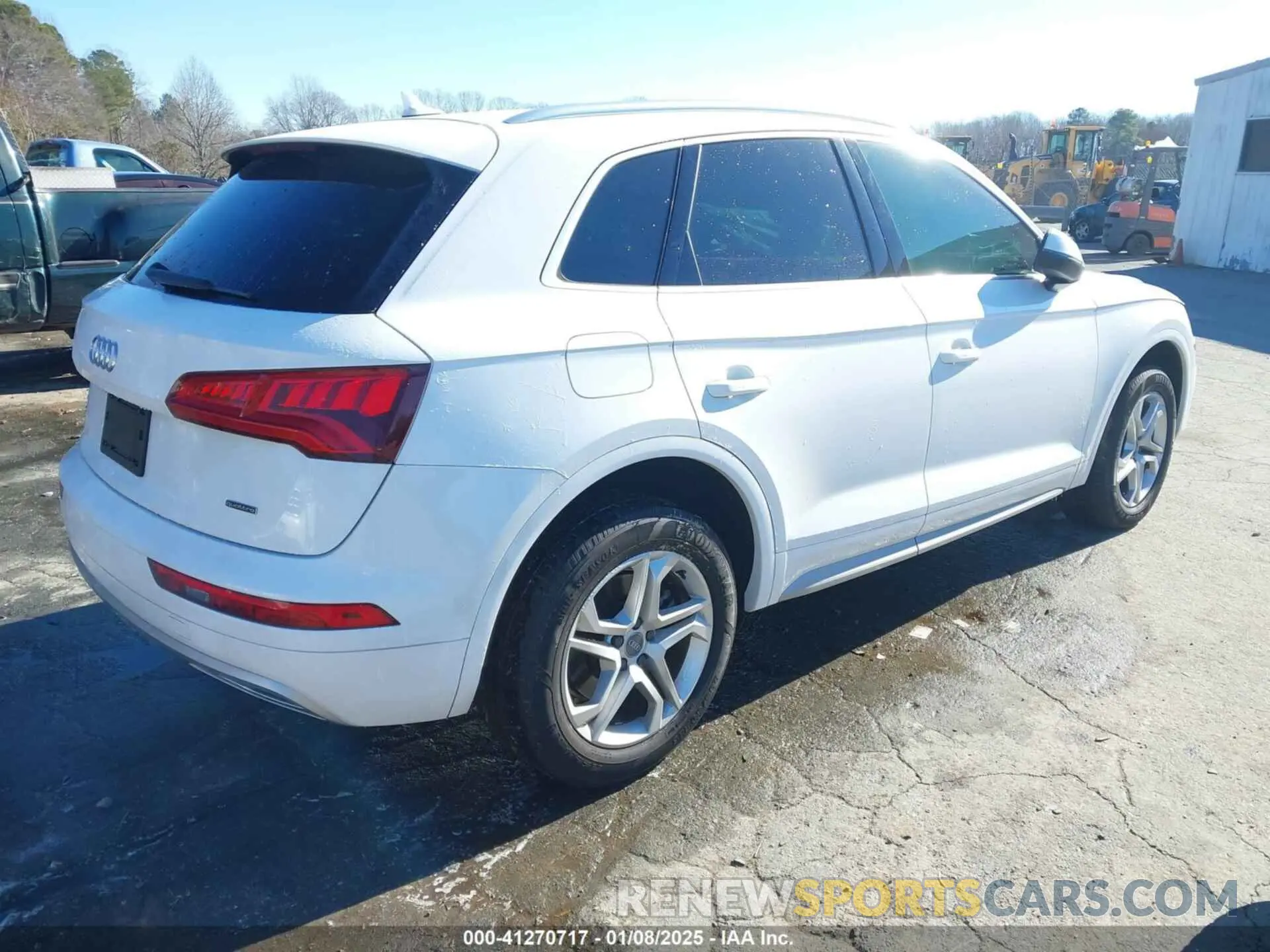 4 Photograph of a damaged car WA1ANAFY6K2110626 AUDI Q5 2019