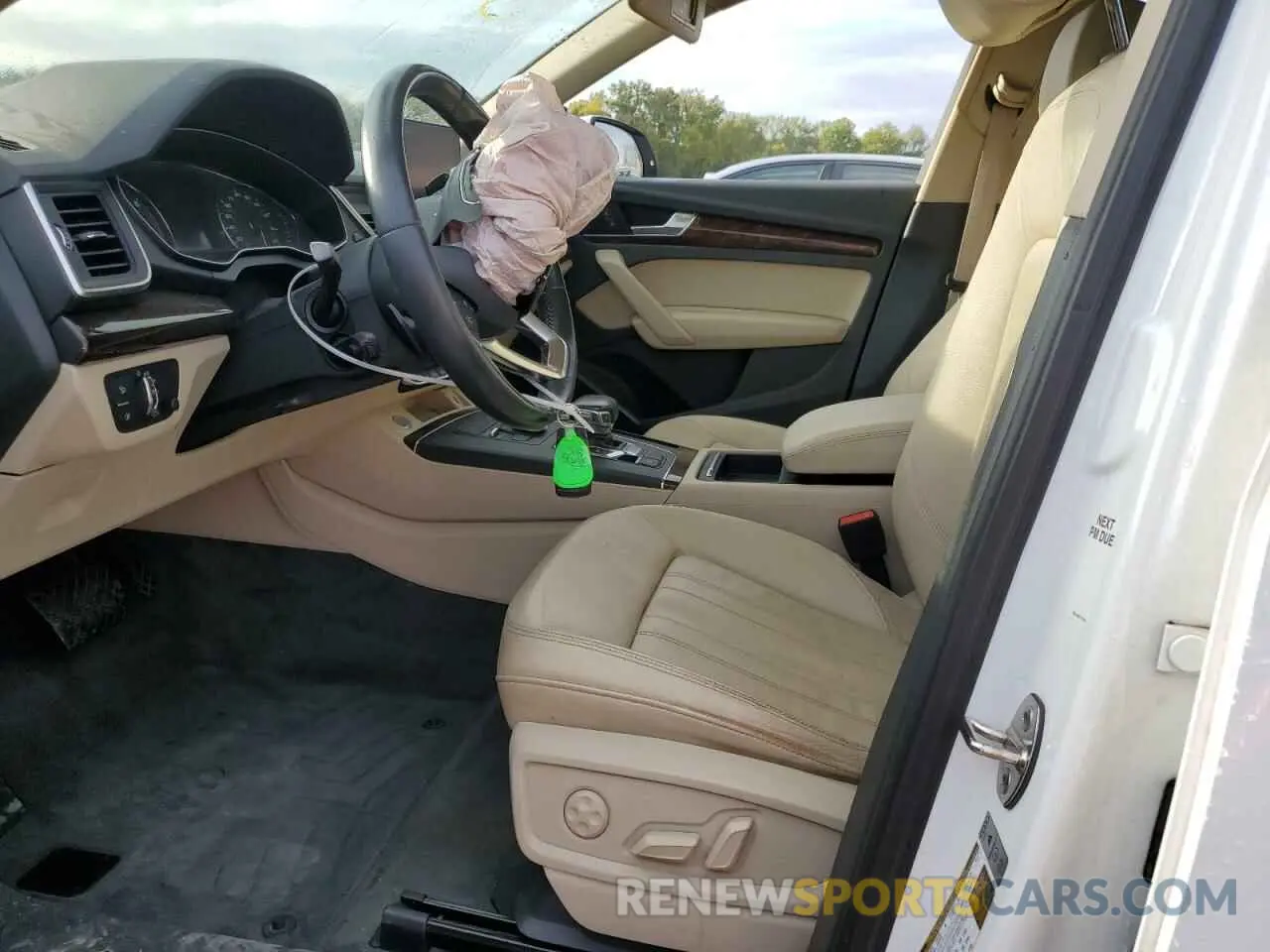 7 Photograph of a damaged car WA1ANAFY6K2122730 AUDI Q5 2019