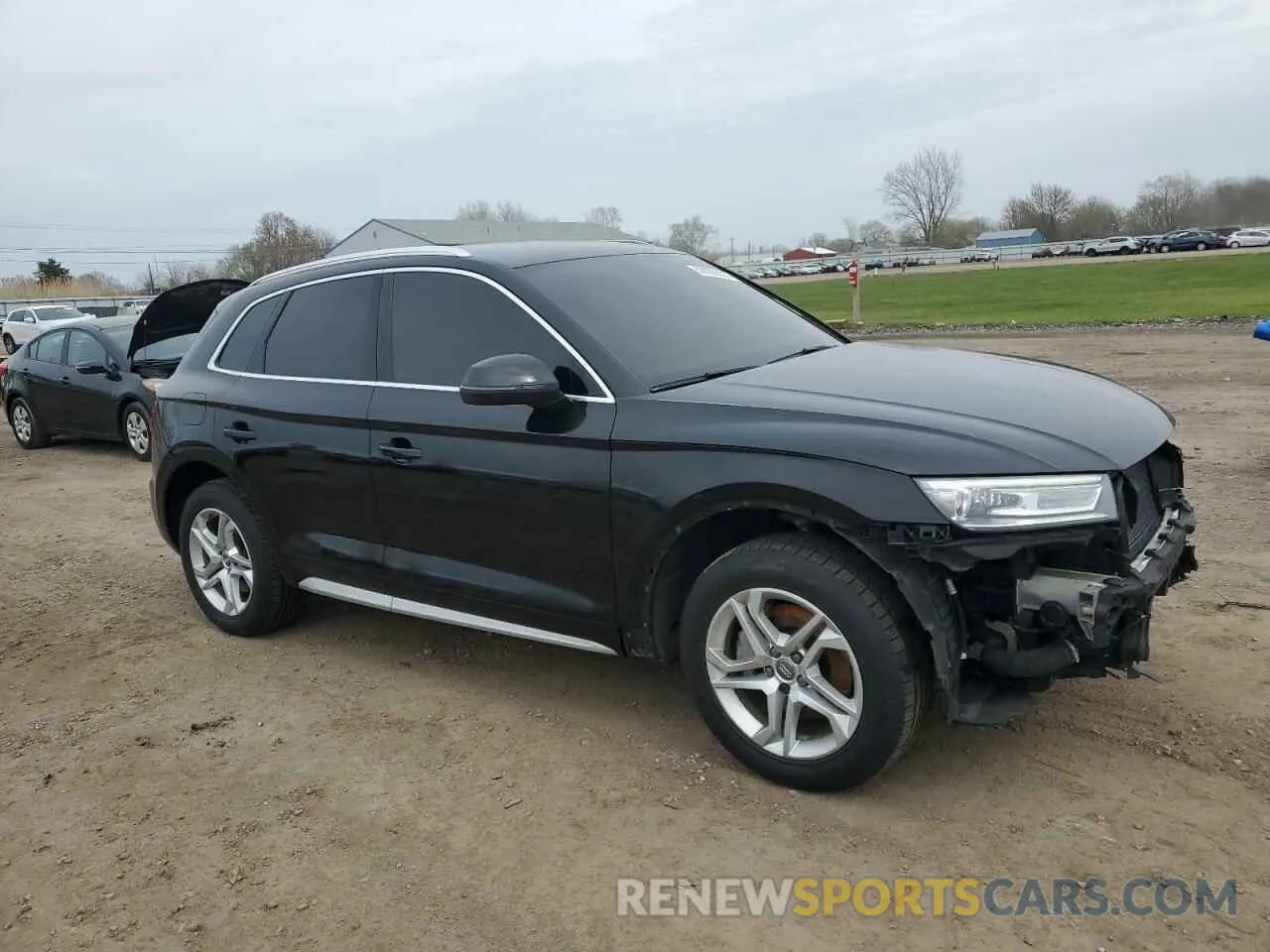 4 Photograph of a damaged car WA1ANAFY6K2123599 AUDI Q5 2019