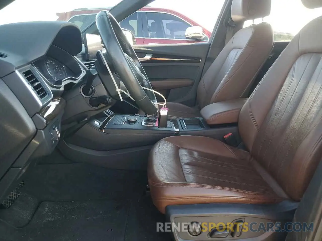 7 Photograph of a damaged car WA1ANAFY7K2030865 AUDI Q5 2019