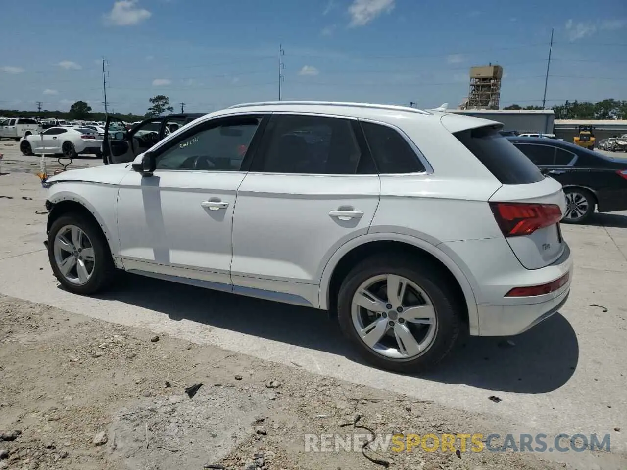 2 Photograph of a damaged car WA1ANAFY7K2034382 AUDI Q5 2019