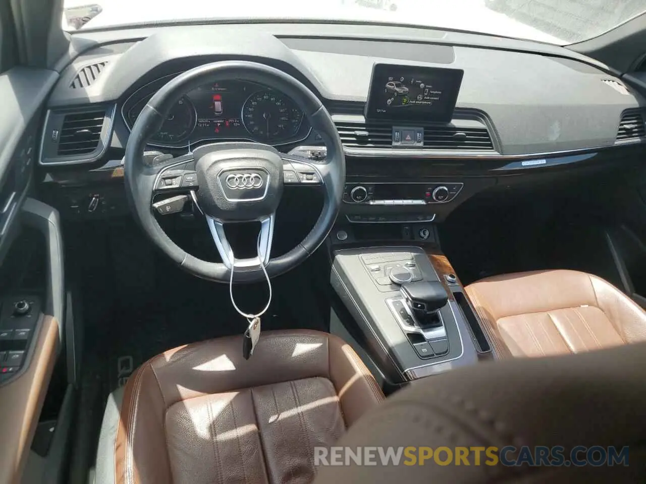 8 Photograph of a damaged car WA1ANAFY7K2034382 AUDI Q5 2019