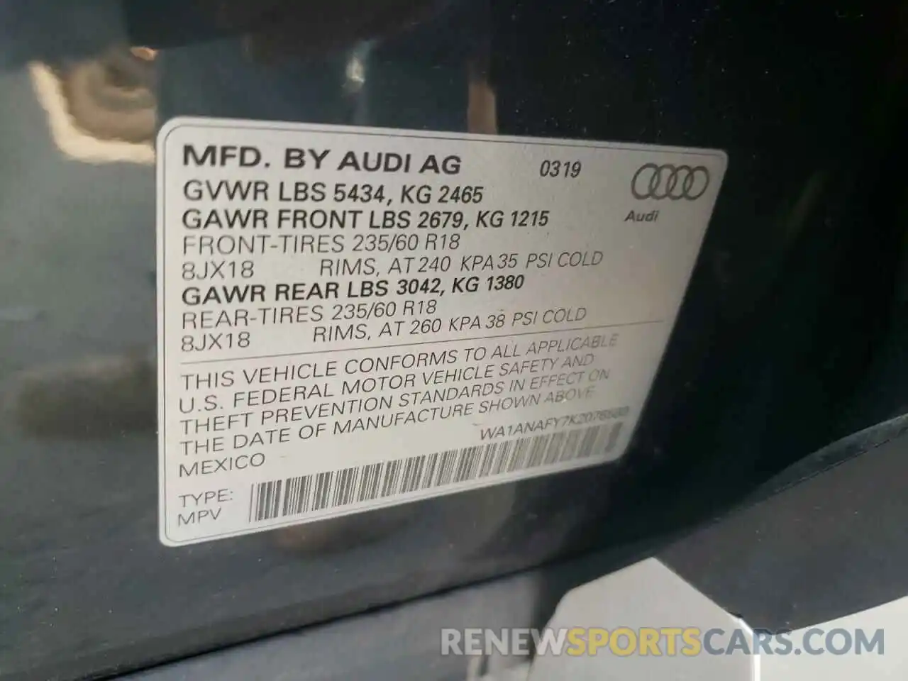 10 Photograph of a damaged car WA1ANAFY7K2076583 AUDI Q5 2019