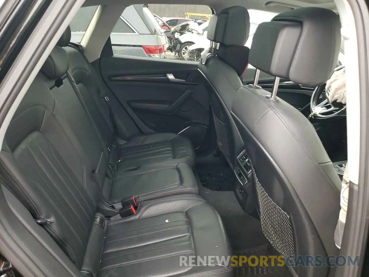 11 Photograph of a damaged car WA1ANAFY7K2085123 AUDI Q5 2019