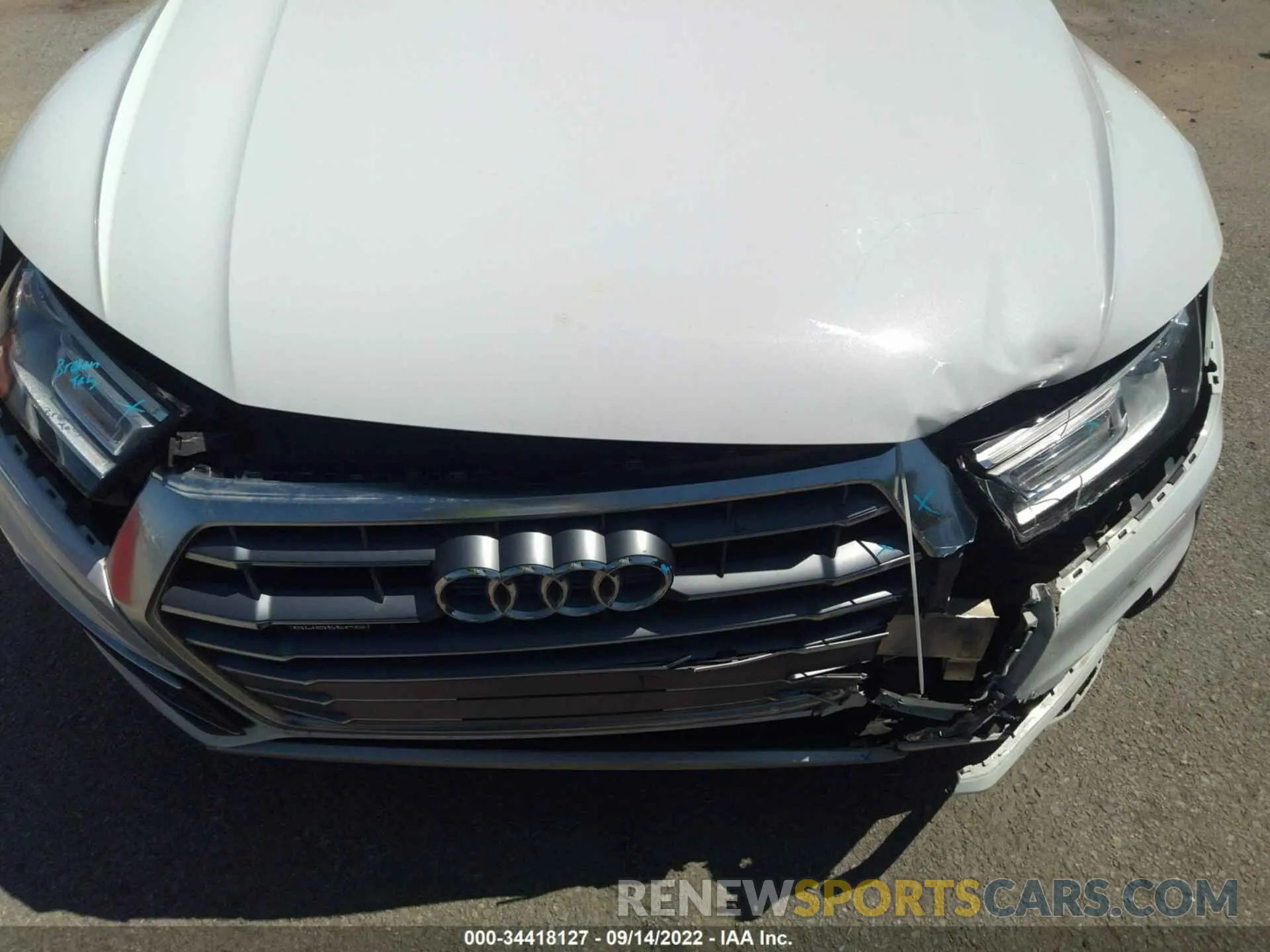 6 Photograph of a damaged car WA1ANAFY7K2116421 AUDI Q5 2019