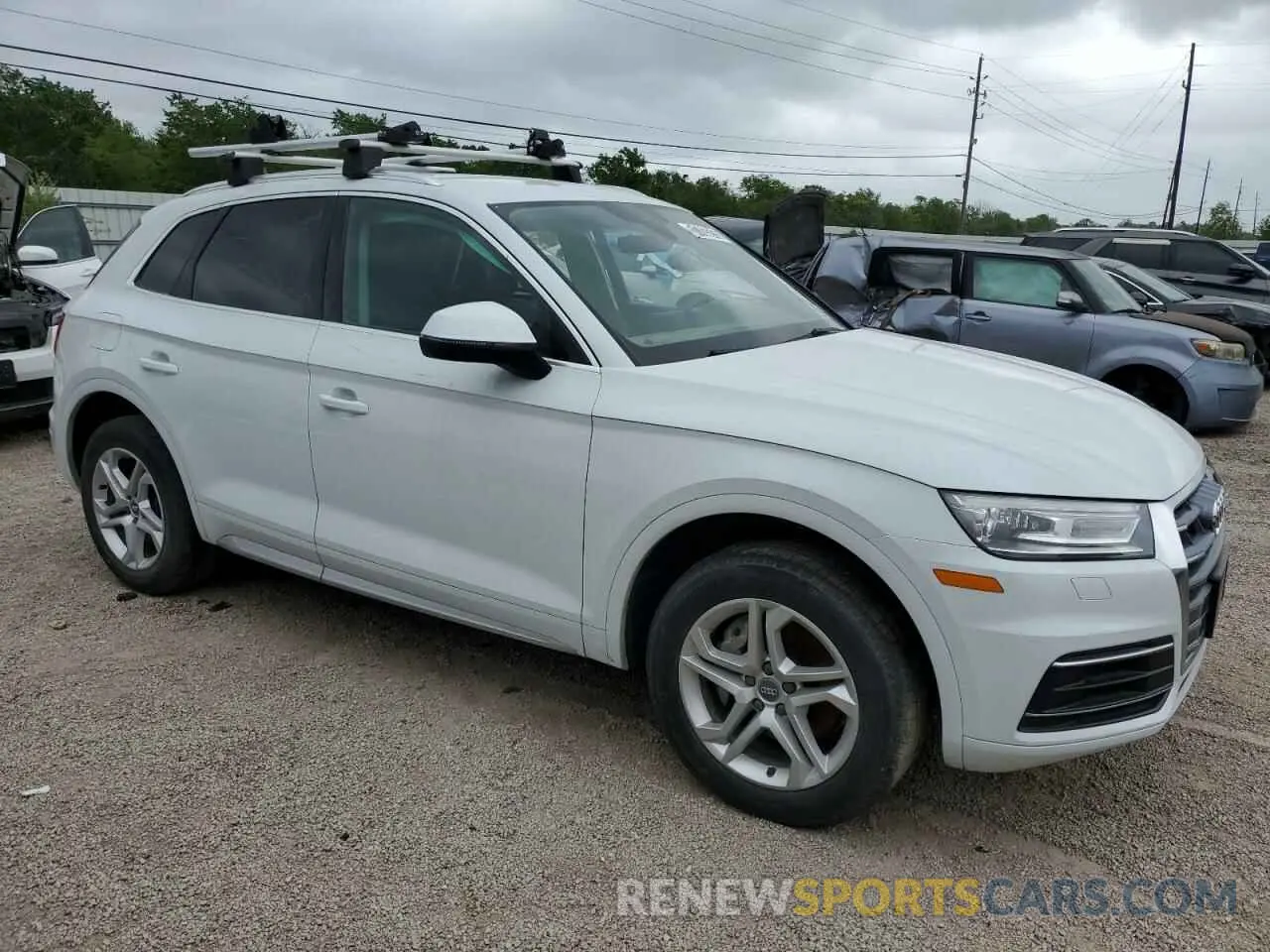 4 Photograph of a damaged car WA1ANAFY7K2125457 AUDI Q5 2019