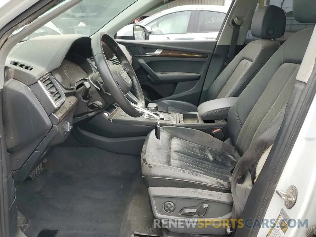 7 Photograph of a damaged car WA1ANAFY7K2125457 AUDI Q5 2019