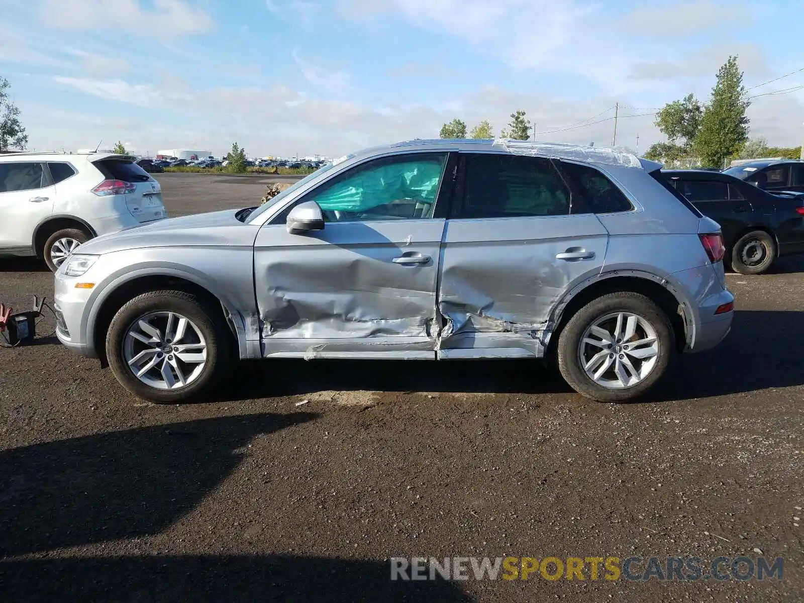 9 Photograph of a damaged car WA1ANAFY7K2137236 AUDI Q5 2019