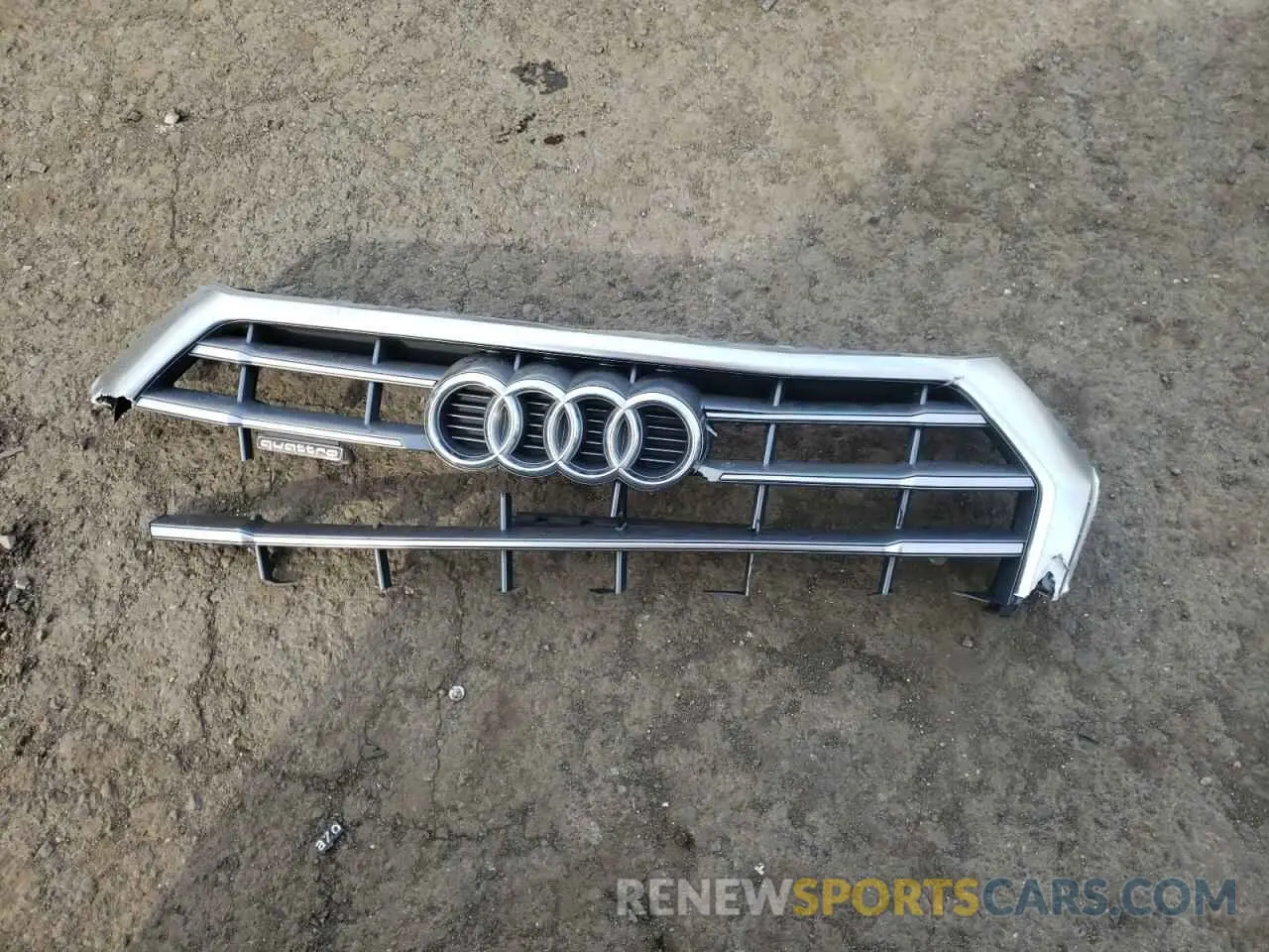 12 Photograph of a damaged car WA1ANAFY7K2142694 AUDI Q5 2019