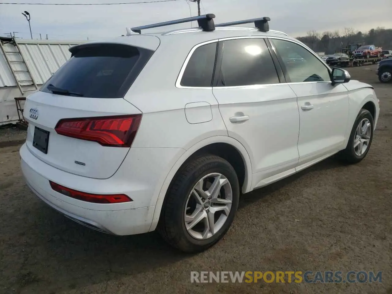 3 Photograph of a damaged car WA1ANAFY7K2142694 AUDI Q5 2019