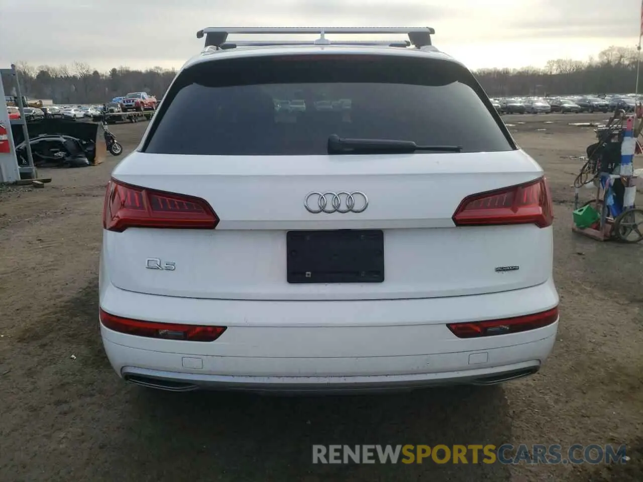 6 Photograph of a damaged car WA1ANAFY7K2142694 AUDI Q5 2019