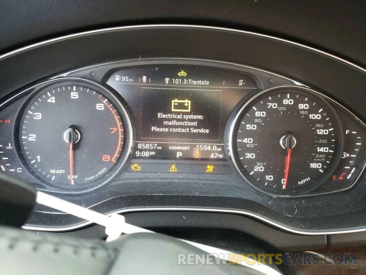 9 Photograph of a damaged car WA1ANAFY7K2142694 AUDI Q5 2019