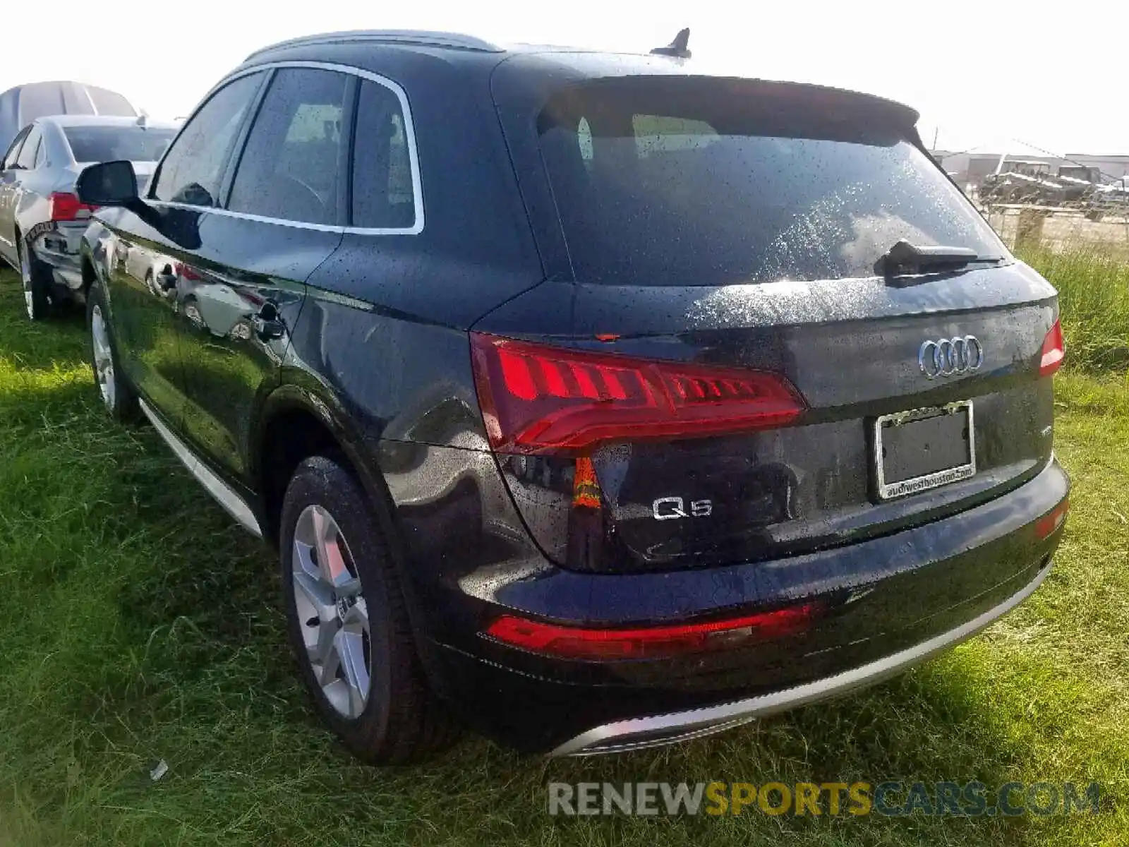 3 Photograph of a damaged car WA1ANAFY8K2130666 AUDI Q5 2019