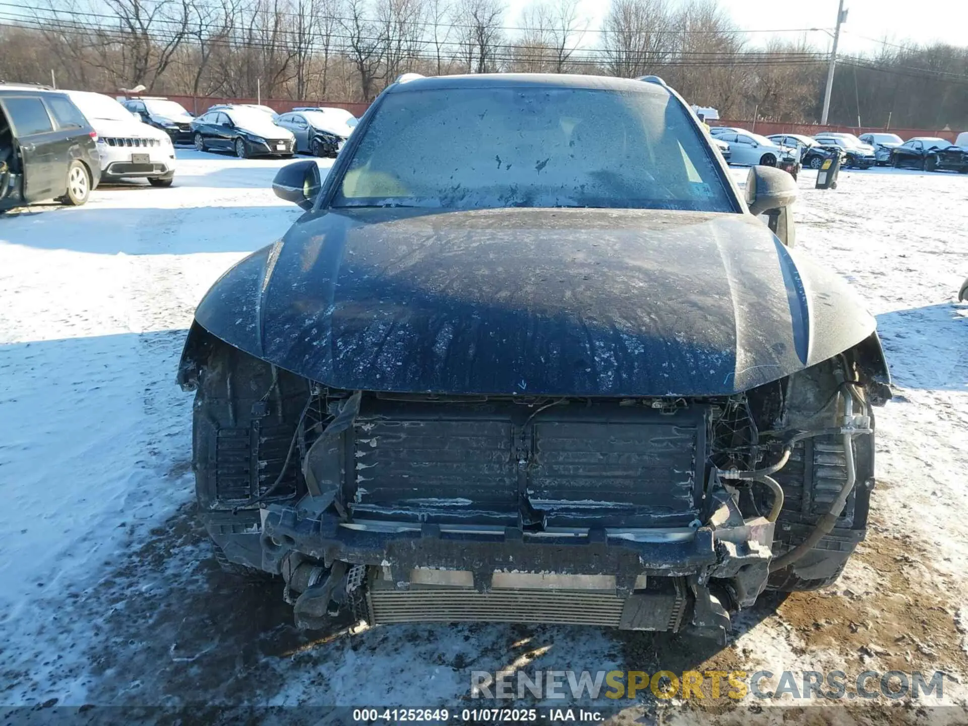 12 Photograph of a damaged car WA1ANAFY9K2069635 AUDI Q5 2019
