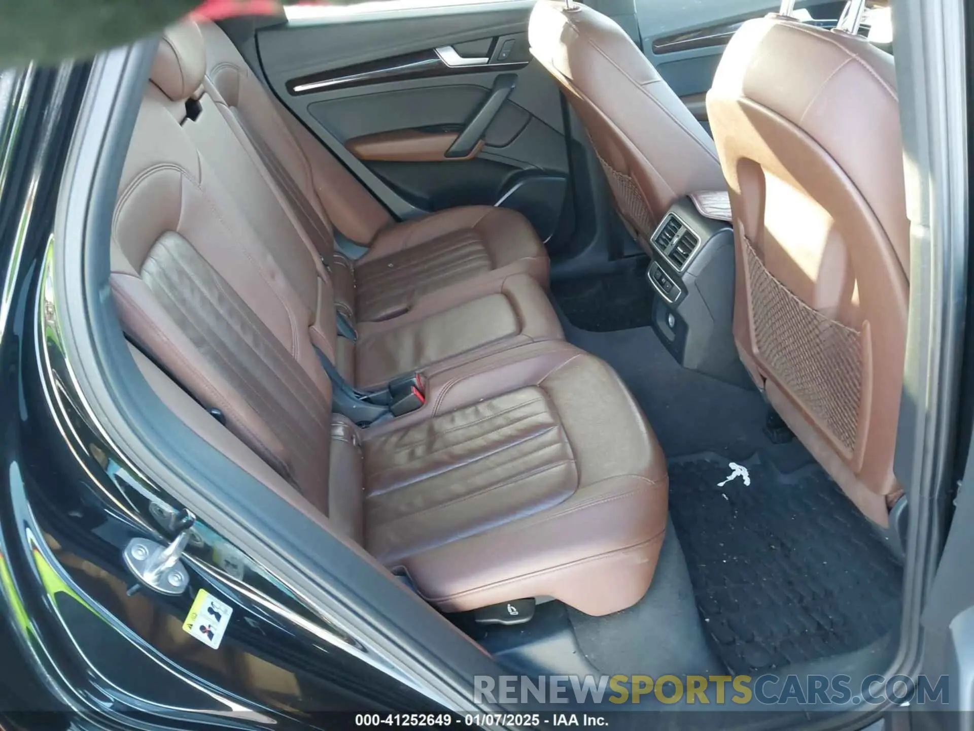 8 Photograph of a damaged car WA1ANAFY9K2069635 AUDI Q5 2019
