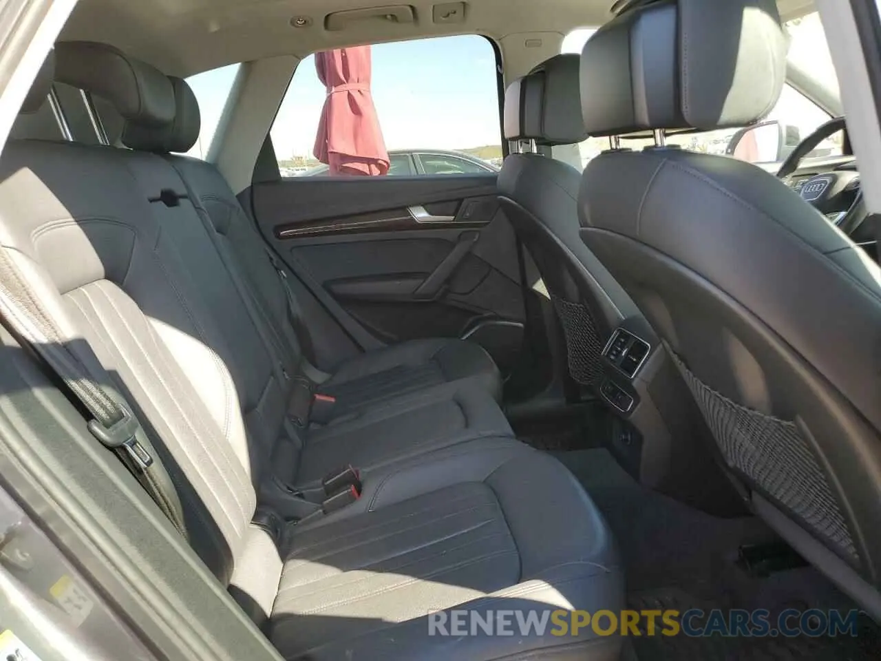 11 Photograph of a damaged car WA1ANAFY9K2077430 AUDI Q5 2019