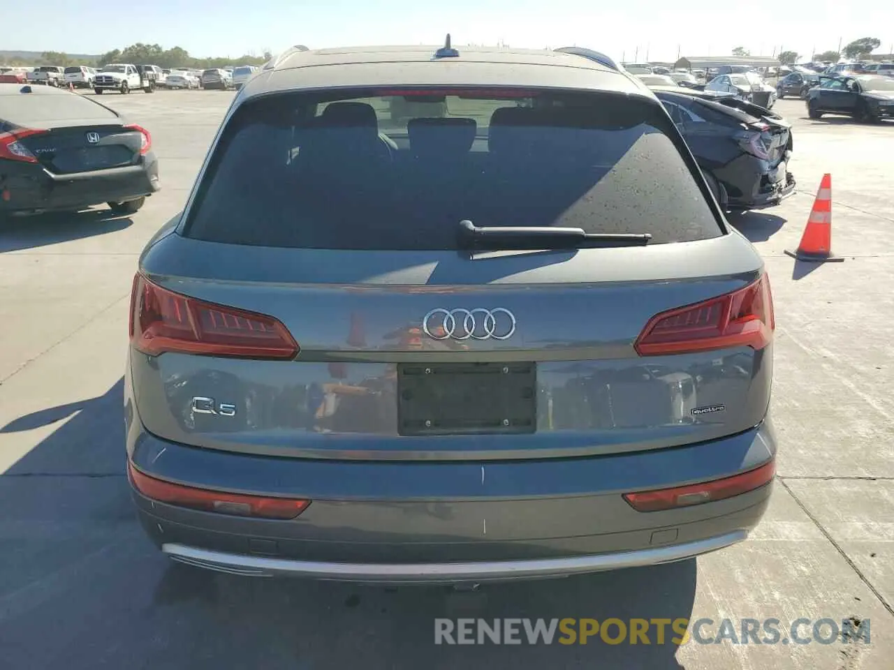 6 Photograph of a damaged car WA1ANAFY9K2077430 AUDI Q5 2019