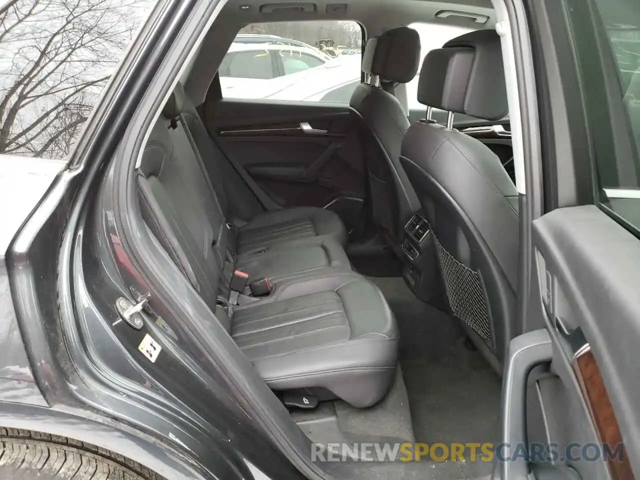 11 Photograph of a damaged car WA1ANAFY9K2080456 AUDI Q5 2019