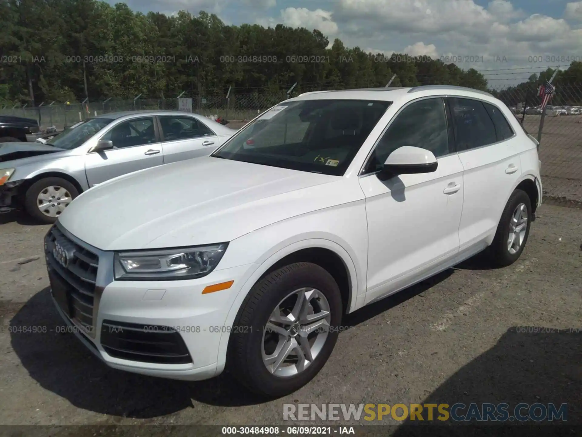 2 Photograph of a damaged car WA1ANAFY9K2094101 AUDI Q5 2019