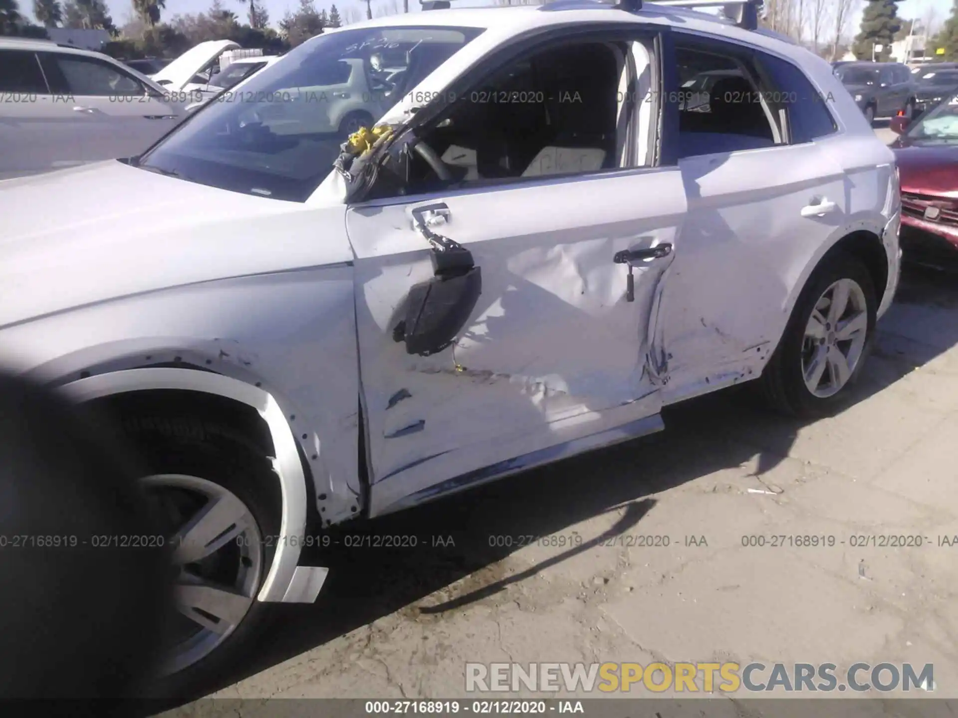 6 Photograph of a damaged car WA1ANAFY9K2103556 AUDI Q5 2019