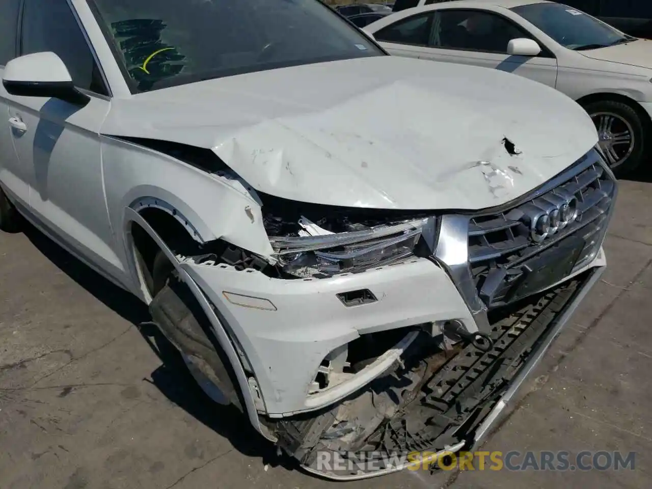 9 Photograph of a damaged car WA1ANAFY9K2127341 AUDI Q5 2019