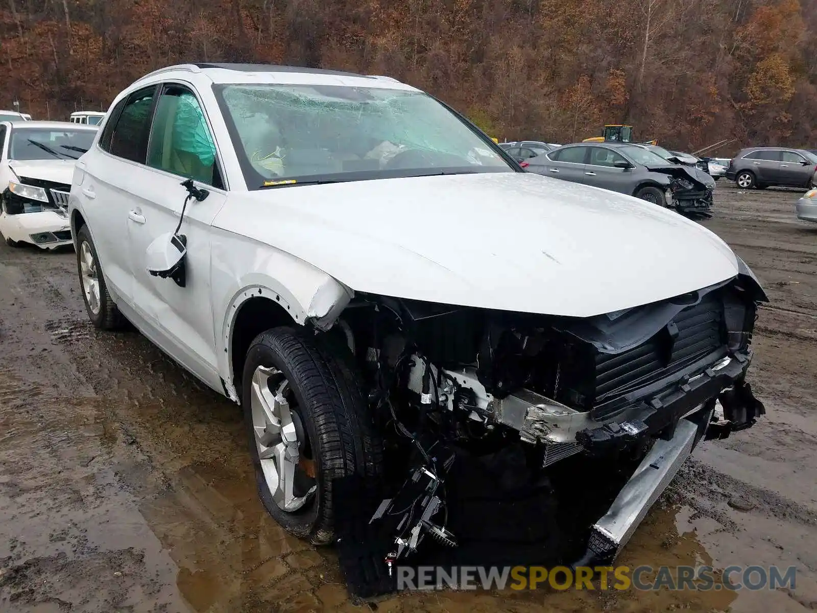 1 Photograph of a damaged car WA1ANAFY9K2133205 AUDI Q5 2019