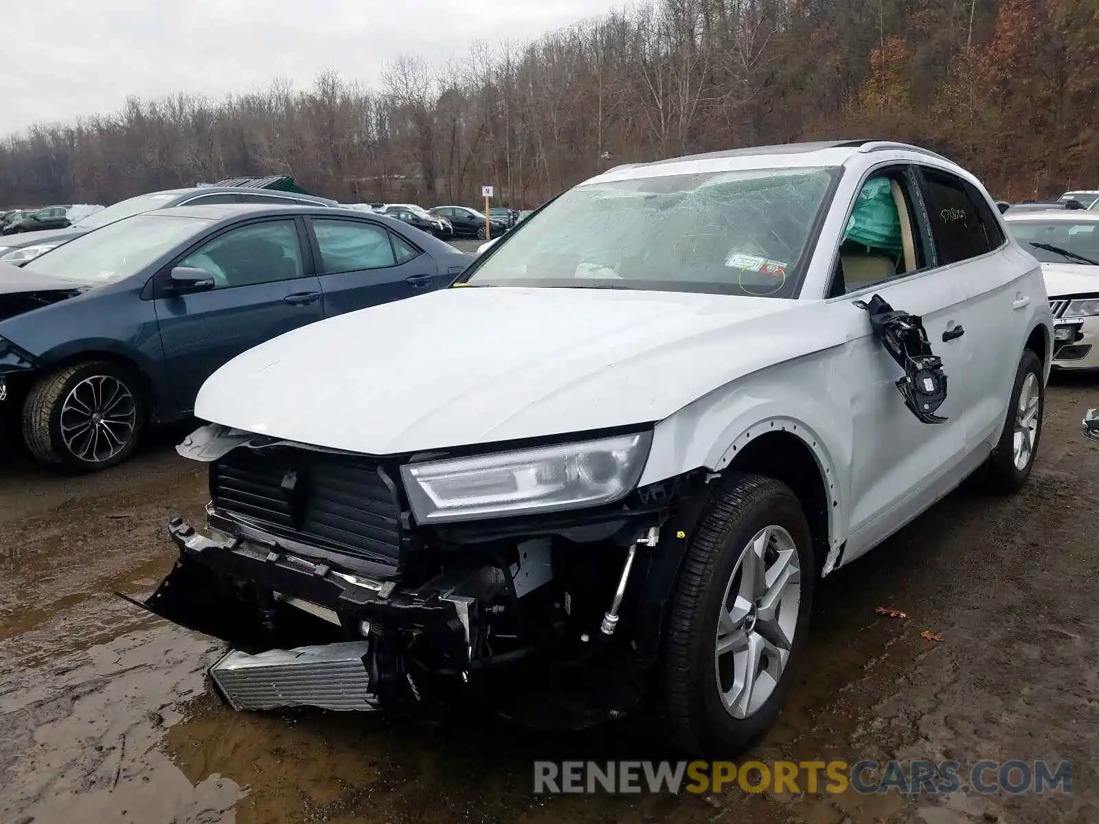 2 Photograph of a damaged car WA1ANAFY9K2133205 AUDI Q5 2019