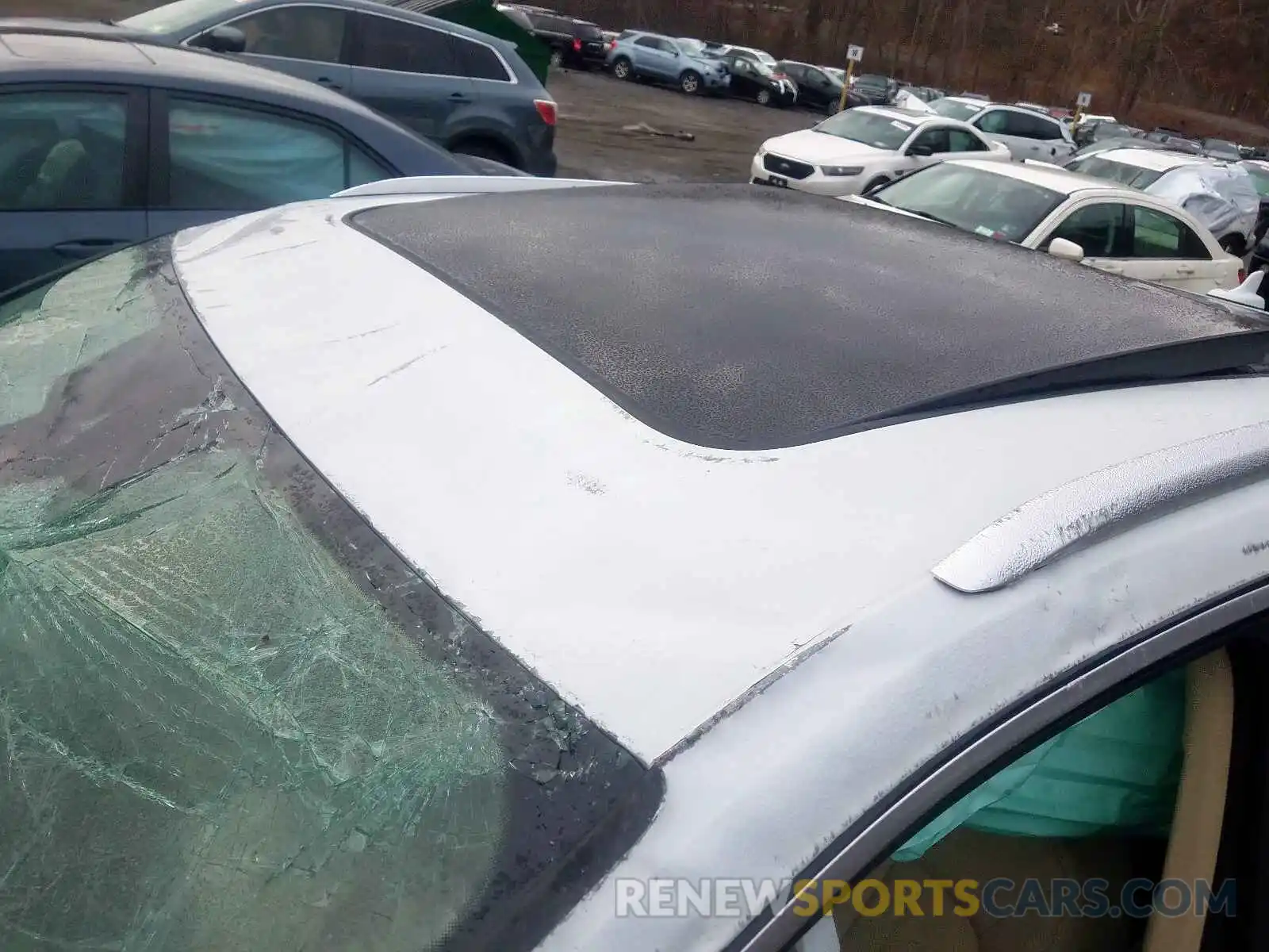 9 Photograph of a damaged car WA1ANAFY9K2133205 AUDI Q5 2019