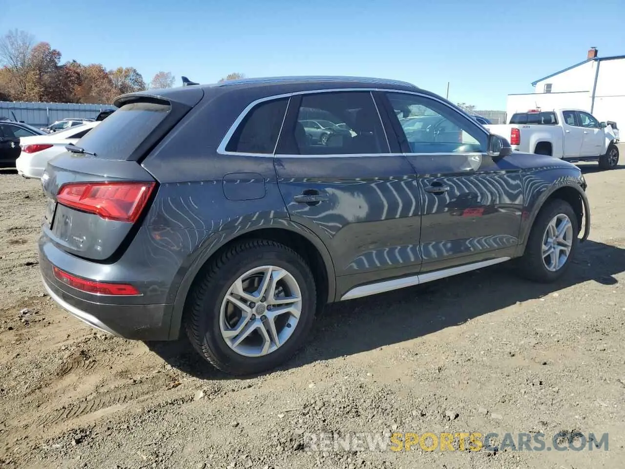 3 Photograph of a damaged car WA1ANAFYXK2035588 AUDI Q5 2019