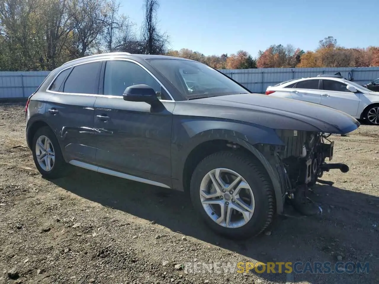 4 Photograph of a damaged car WA1ANAFYXK2035588 AUDI Q5 2019