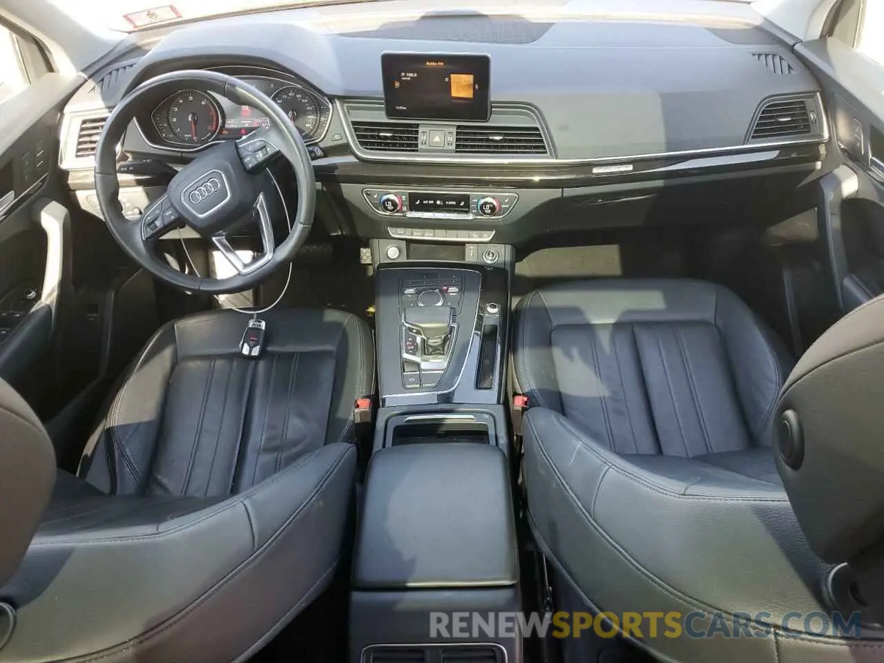 8 Photograph of a damaged car WA1ANAFYXK2035588 AUDI Q5 2019