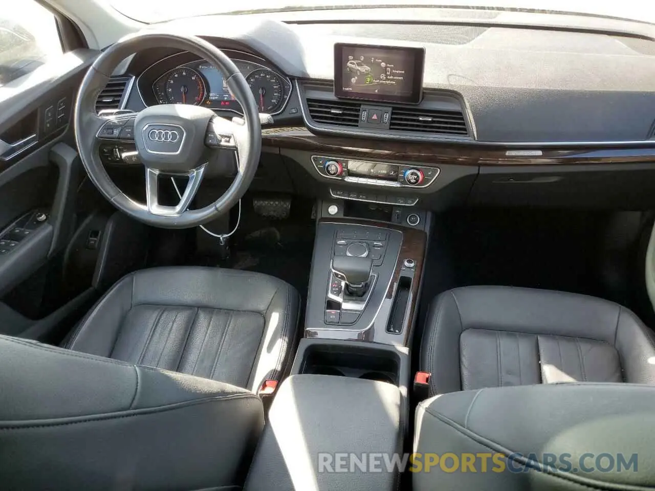 8 Photograph of a damaged car WA1ANAFYXK2055162 AUDI Q5 2019