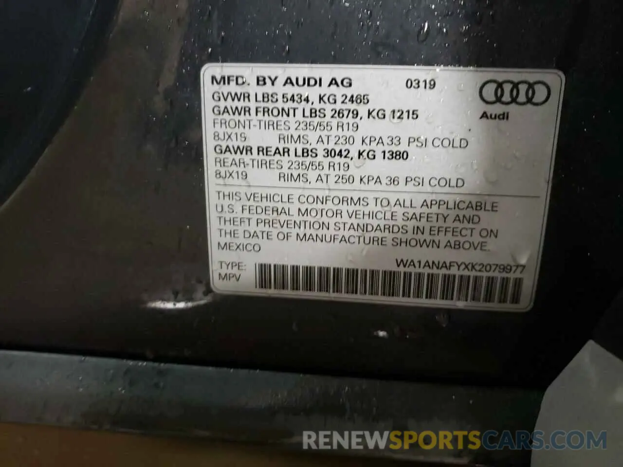 12 Photograph of a damaged car WA1ANAFYXK2079977 AUDI Q5 2019