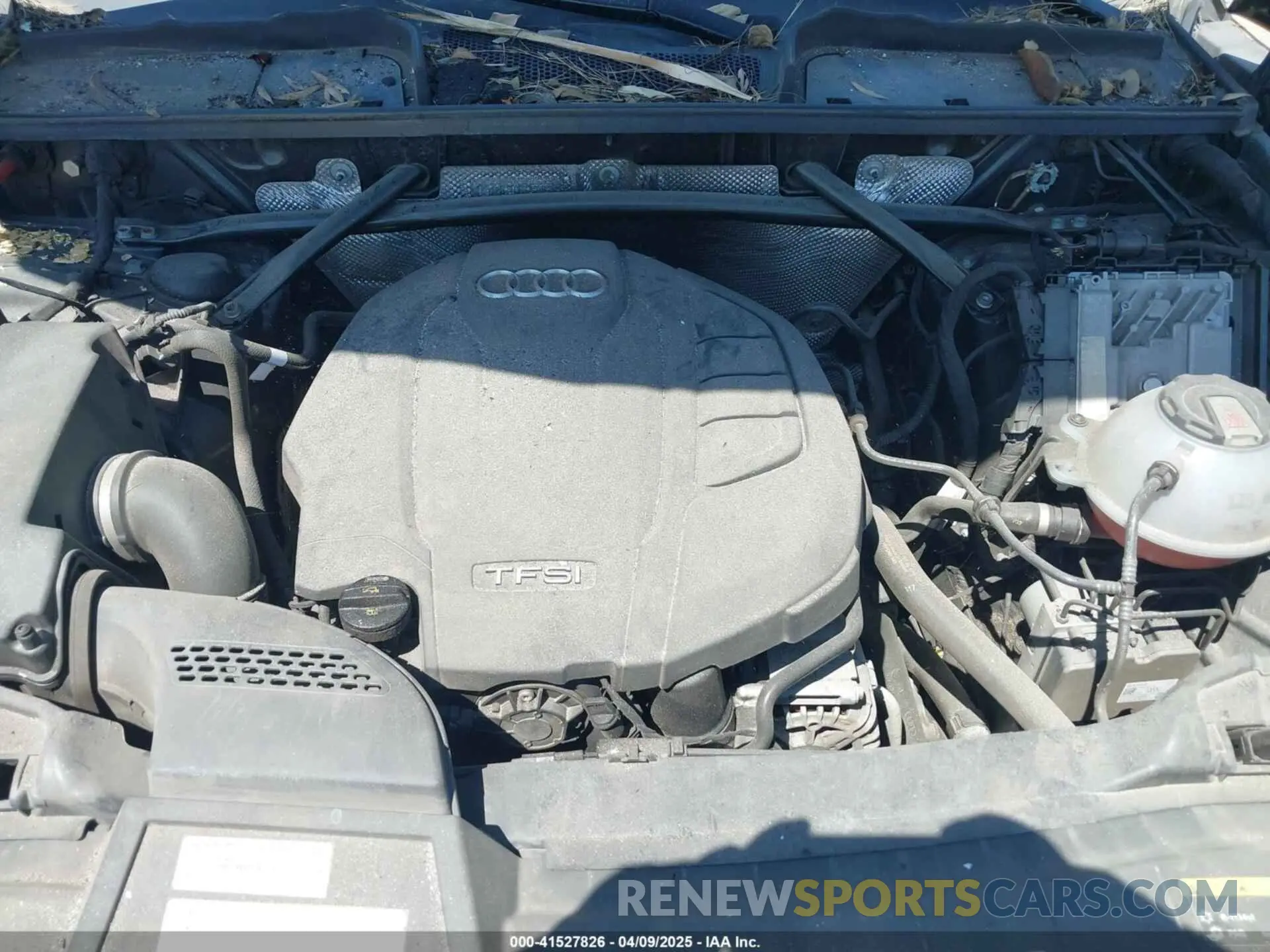 10 Photograph of a damaged car WA1ANAFYXK2093555 AUDI Q5 2019