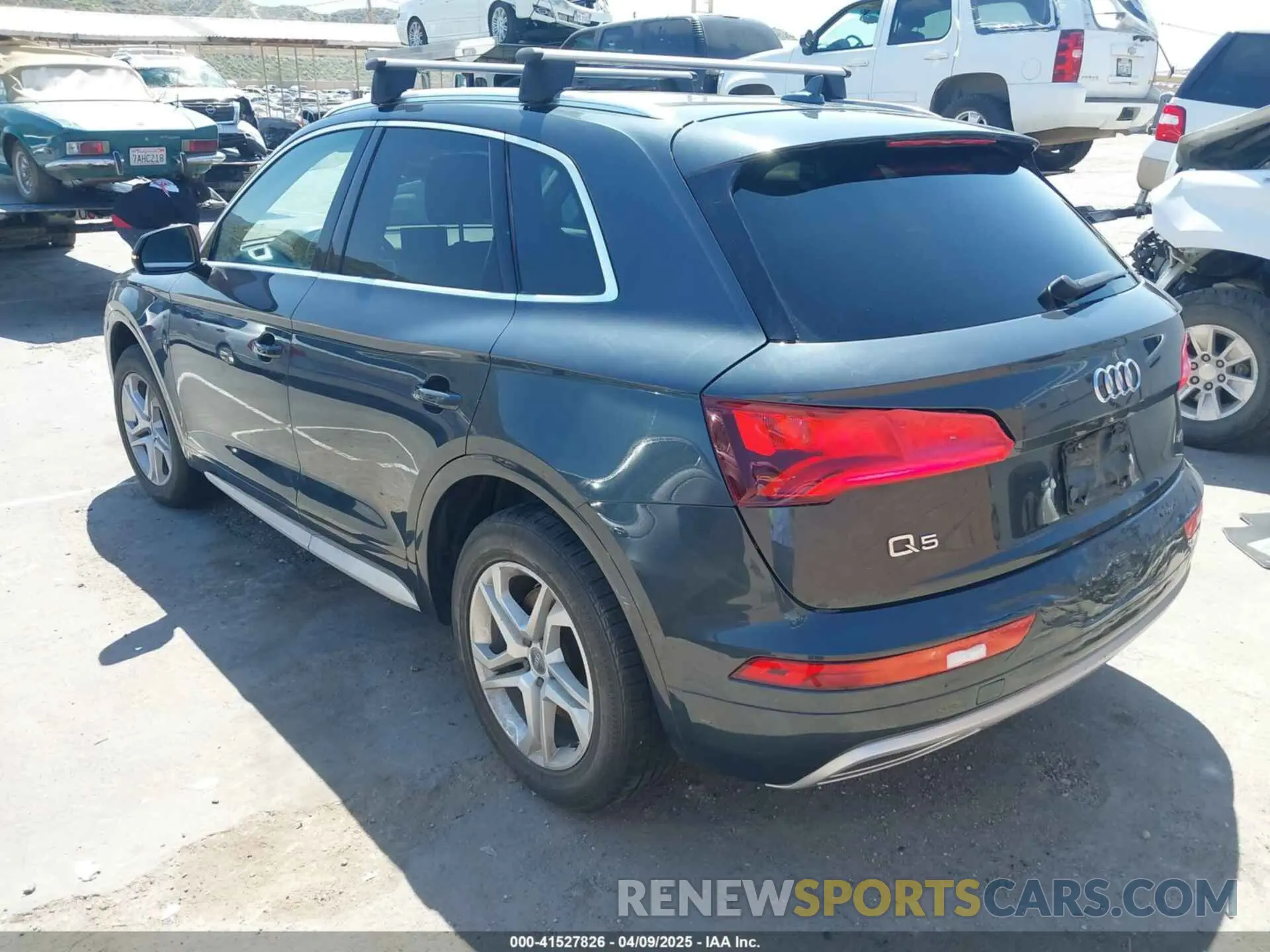 3 Photograph of a damaged car WA1ANAFYXK2093555 AUDI Q5 2019