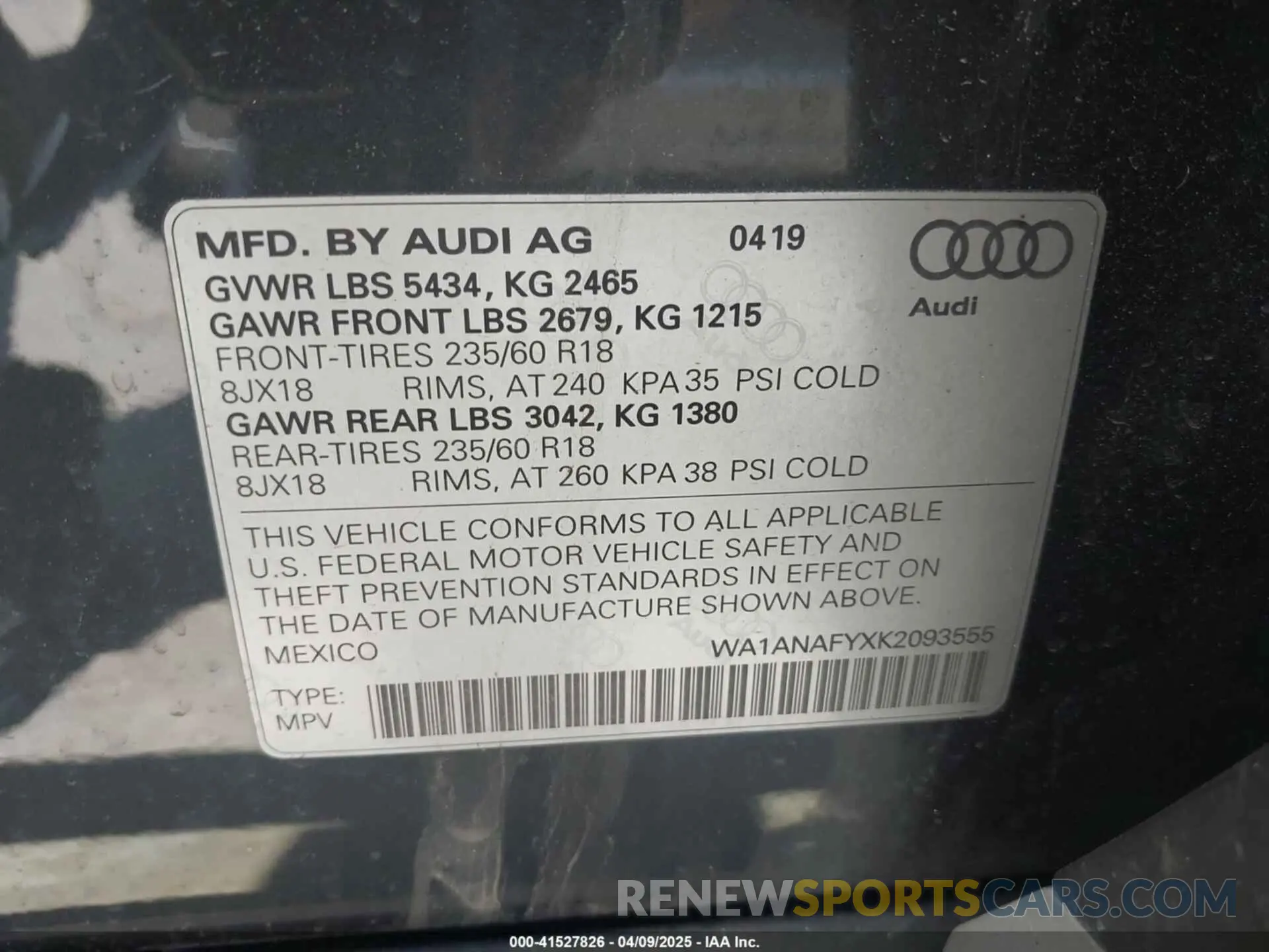 9 Photograph of a damaged car WA1ANAFYXK2093555 AUDI Q5 2019