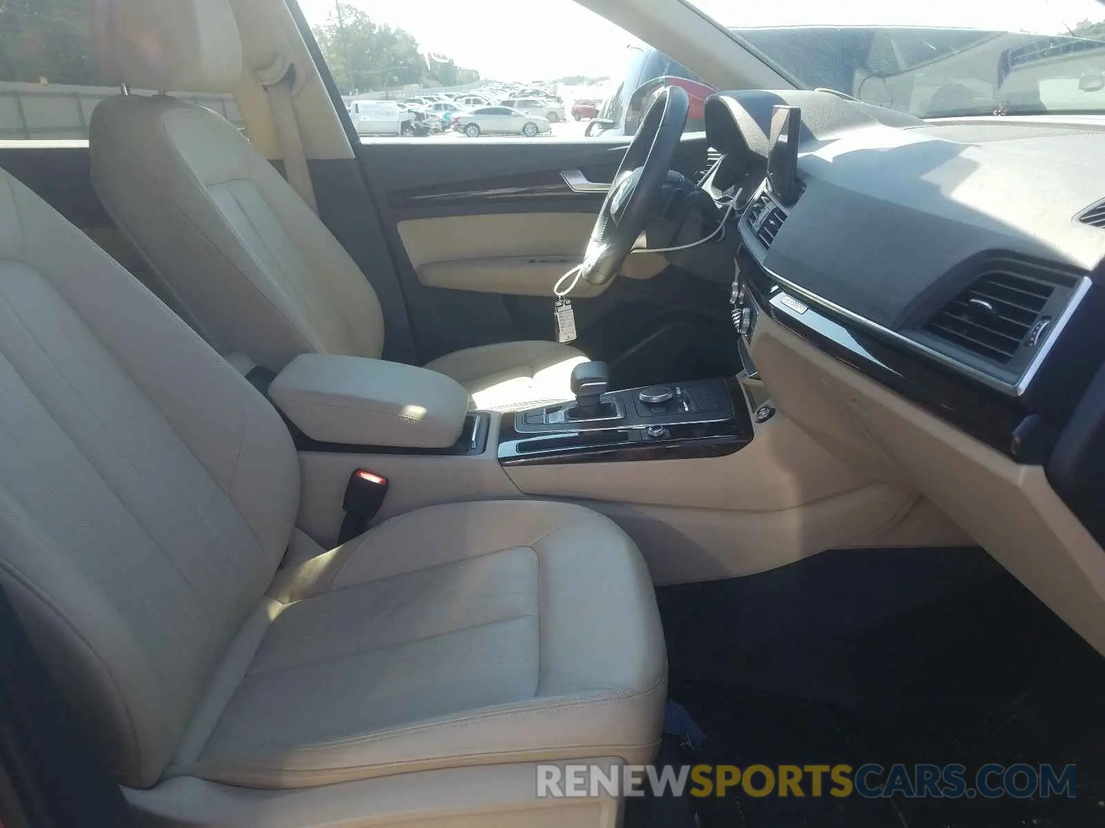 5 Photograph of a damaged car WA1ANAFYXK2107213 AUDI Q5 2019