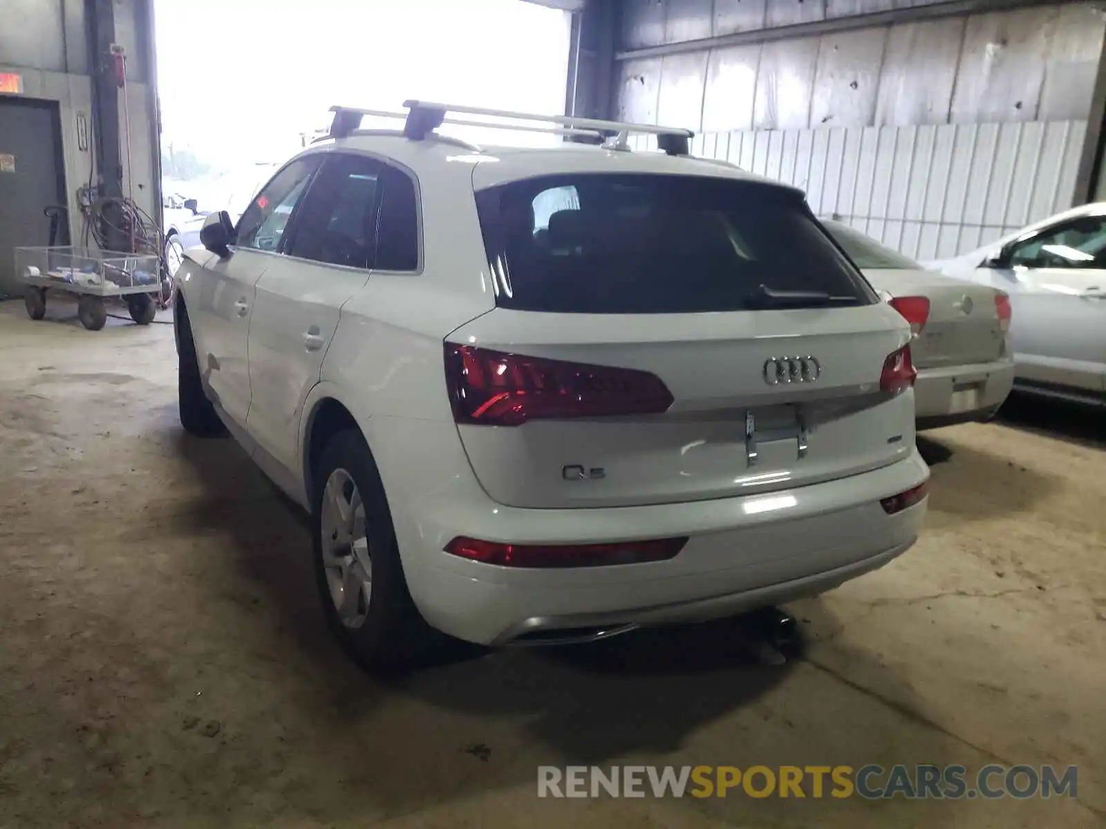 3 Photograph of a damaged car WA1ANAFYXK2117840 AUDI Q5 2019