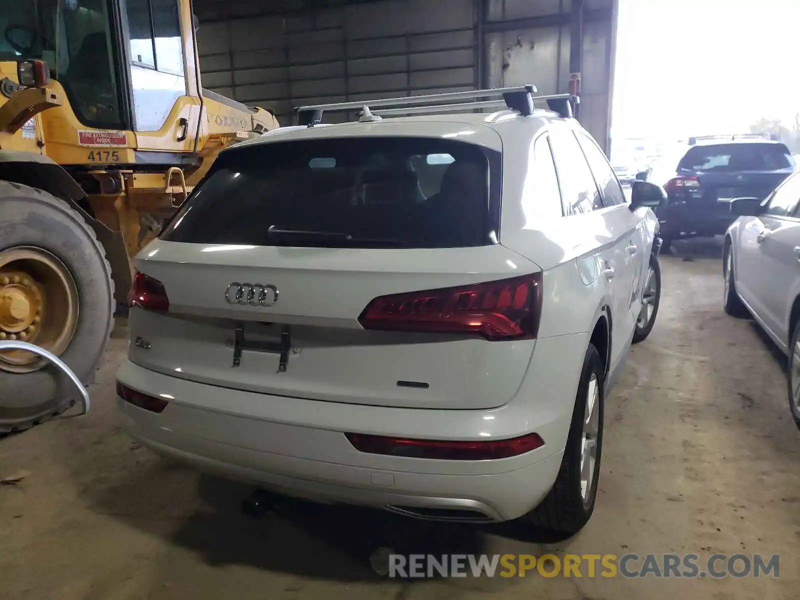 4 Photograph of a damaged car WA1ANAFYXK2117840 AUDI Q5 2019