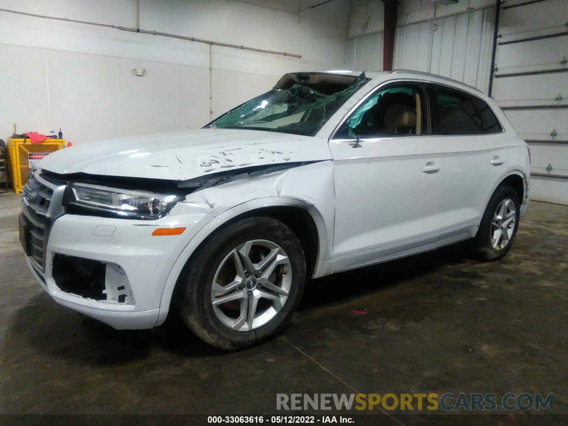 2 Photograph of a damaged car WA1ANAFYXK2118650 AUDI Q5 2019