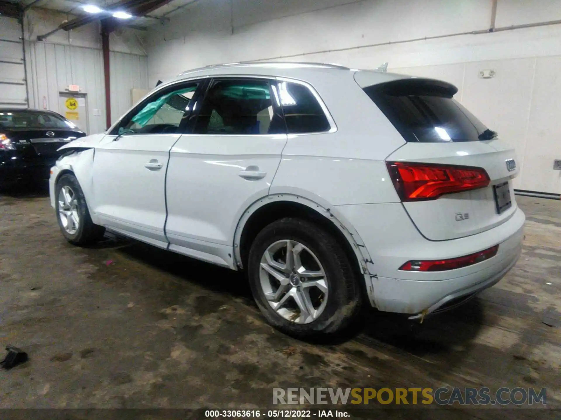 3 Photograph of a damaged car WA1ANAFYXK2118650 AUDI Q5 2019